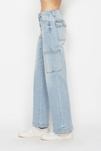 Load image into Gallery viewer, Judy Blue Full Size High Waist Straight Cargo Jeans
