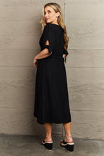 Load image into Gallery viewer, Downtown Girl Textured Linen Button Down Midi Dress
