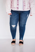 Load image into Gallery viewer, Layla Rubies and Honey Mid-Rise Distressed Skinny Jeans
